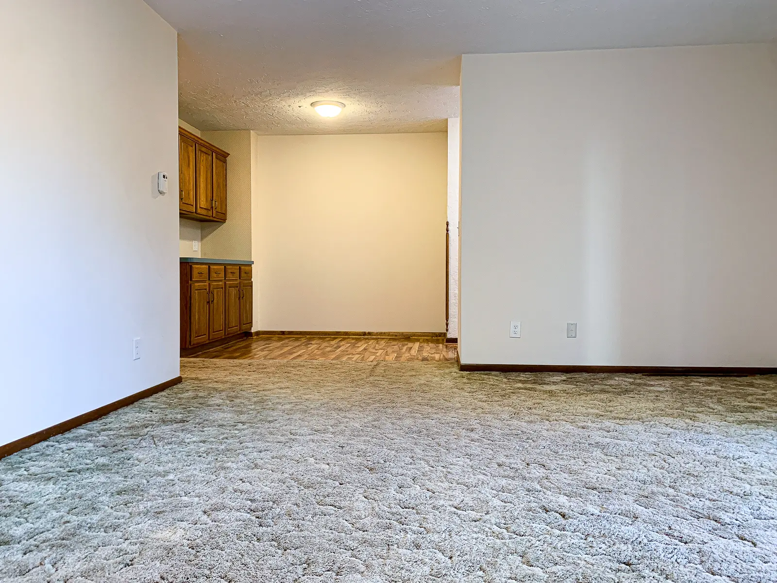 Colony Arms - Floor, Flooring, Corner