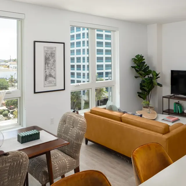 550 Harborfront - Living Room