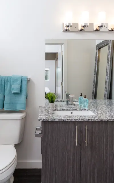 Uptown Fayetteville - Room