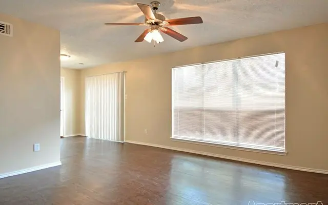 Keystone - Living Room