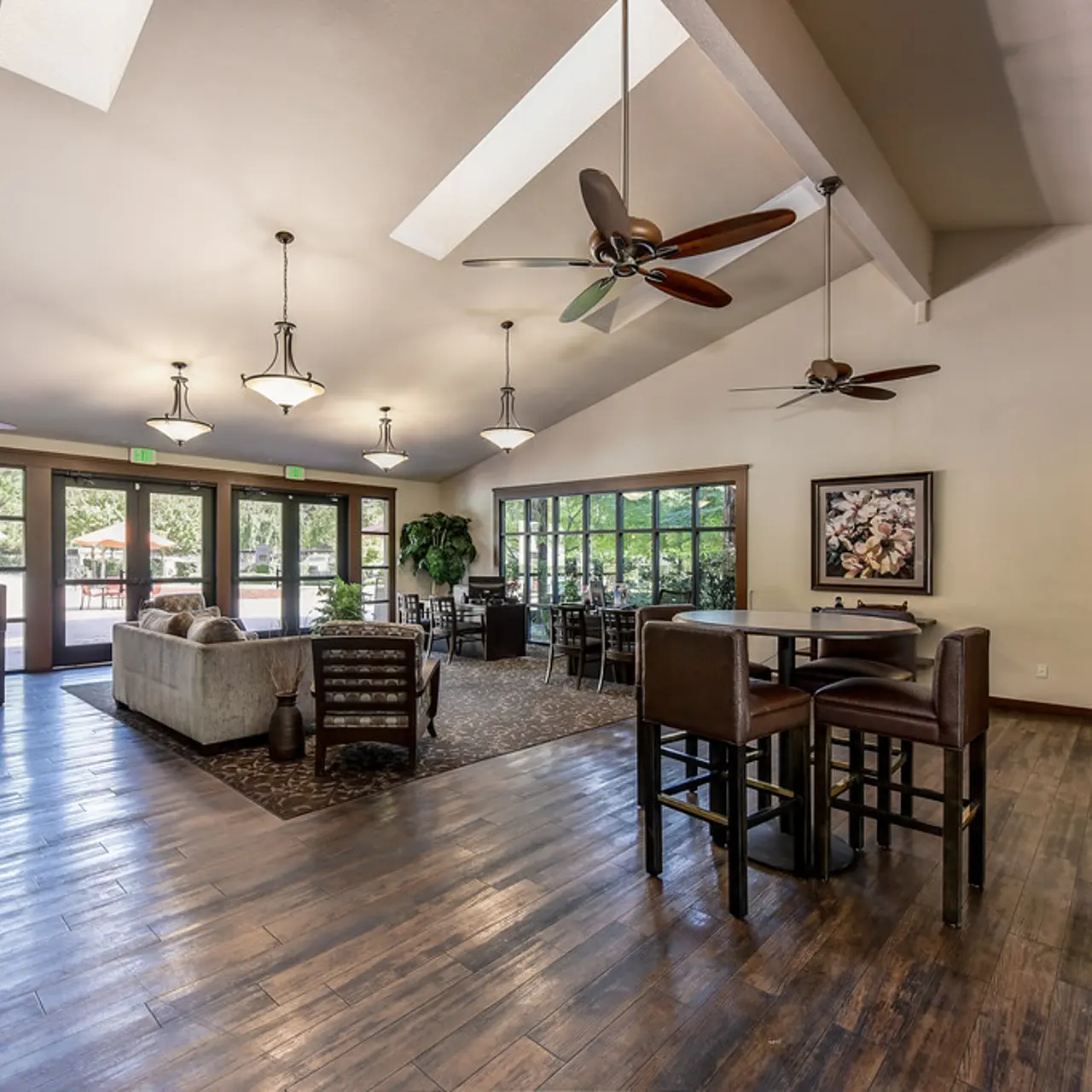 Laurel Oaks - Ceiling Fan, Flooring