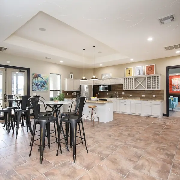 Hollow Tree Parc - Chair, Floor