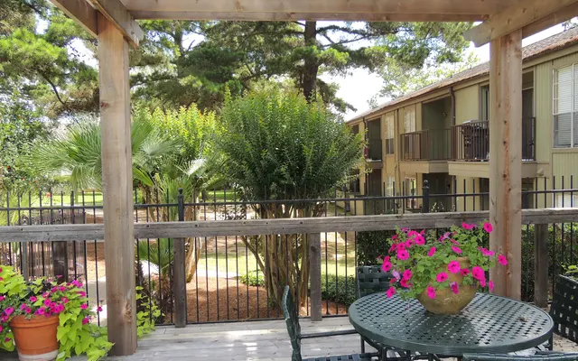 The Aspen - Pergola, Porch