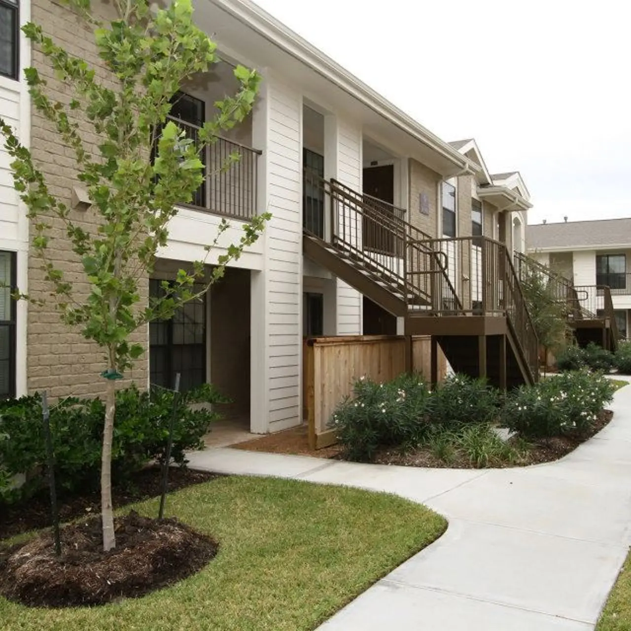 Villa del Prado Full site - Building