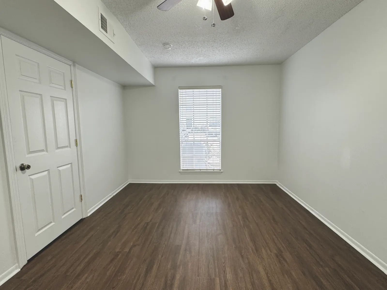 Empty room, Interior, Hardwood flooring