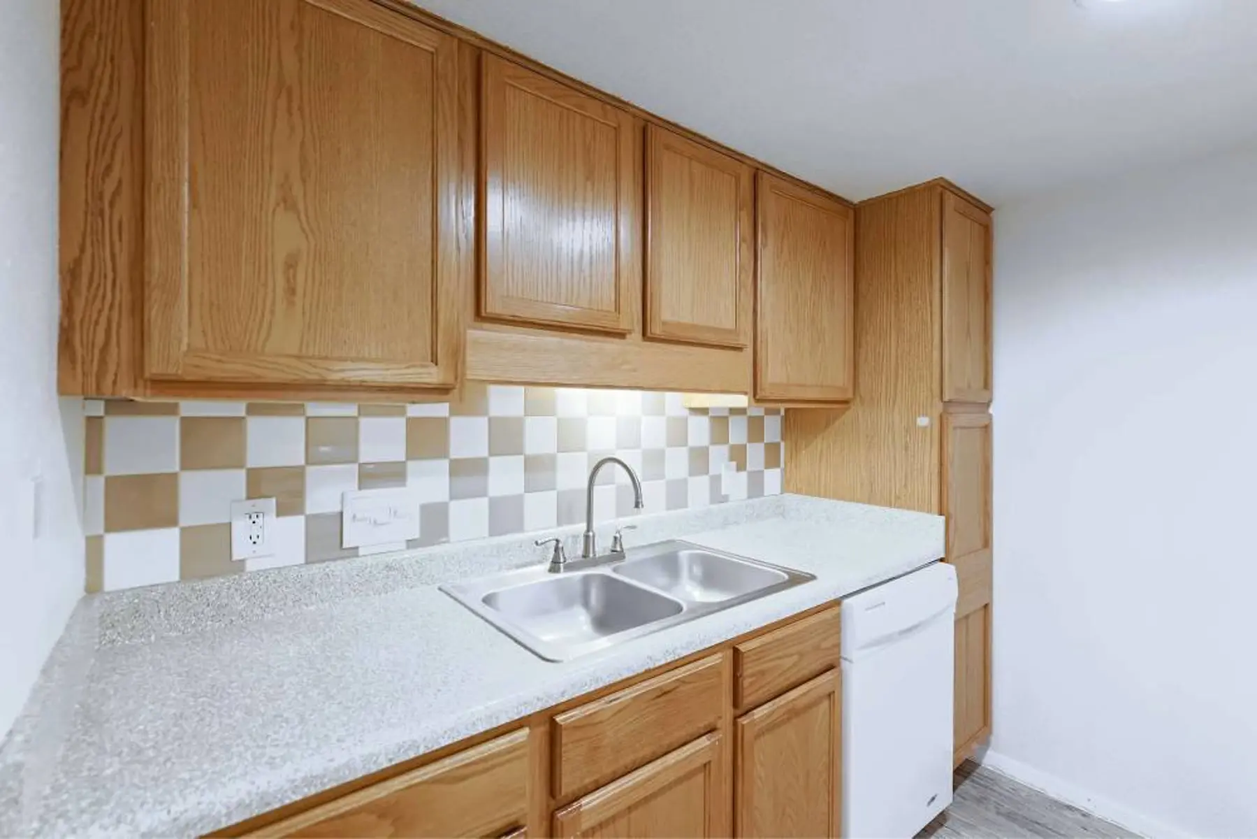 p2527061_Bridge_at_Bent_Tree_Two_Bed_One_Bath5_2_FloorPlan.jpg