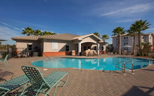 Pinnacle at Hammocks Crossings - Pool