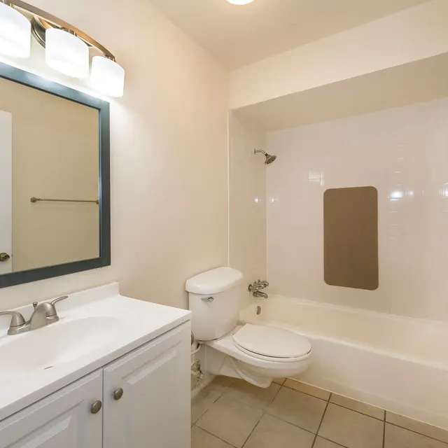 Palm Shores - Corner, Sink, Indoors