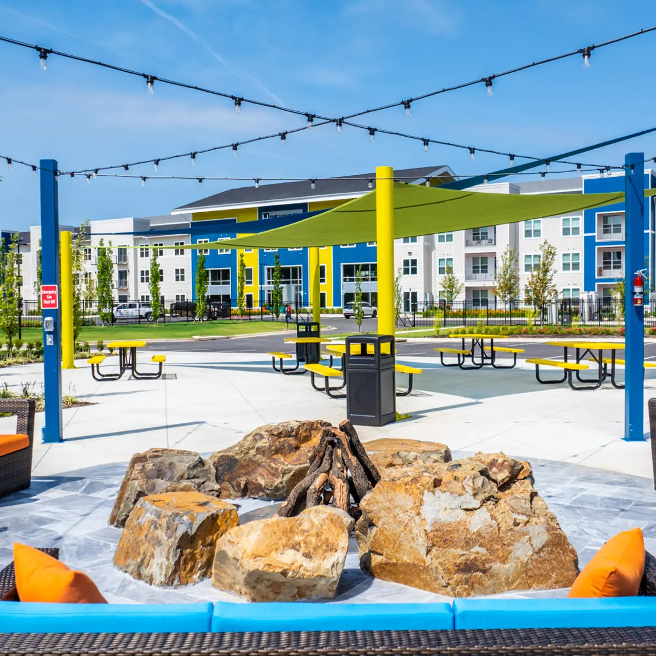 The Hamilton KIW-161.jpg