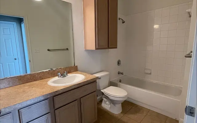 CrestView Place Apartments CrestView Place Apartments - Sink, Corner, Floor