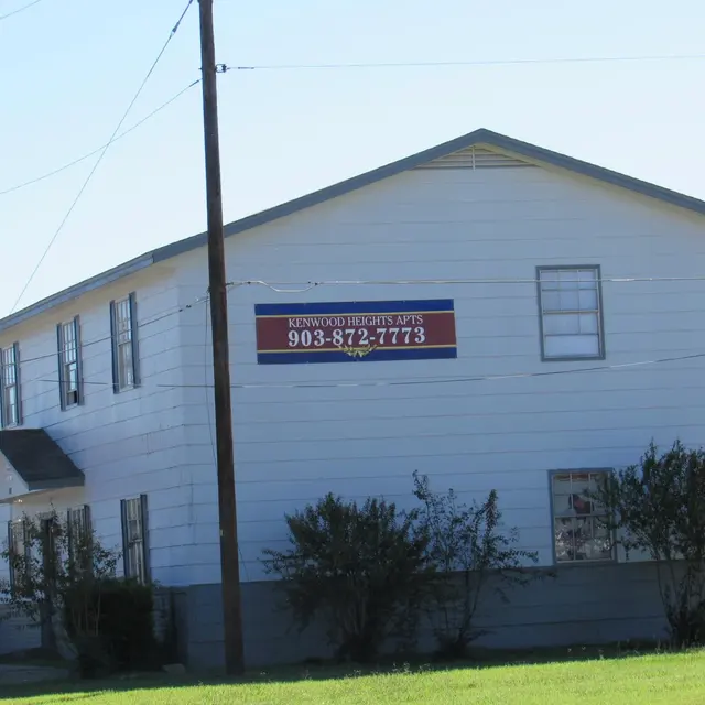 Kenwood Heights Kenwood Heights - Shelter, Car, Utility Pole