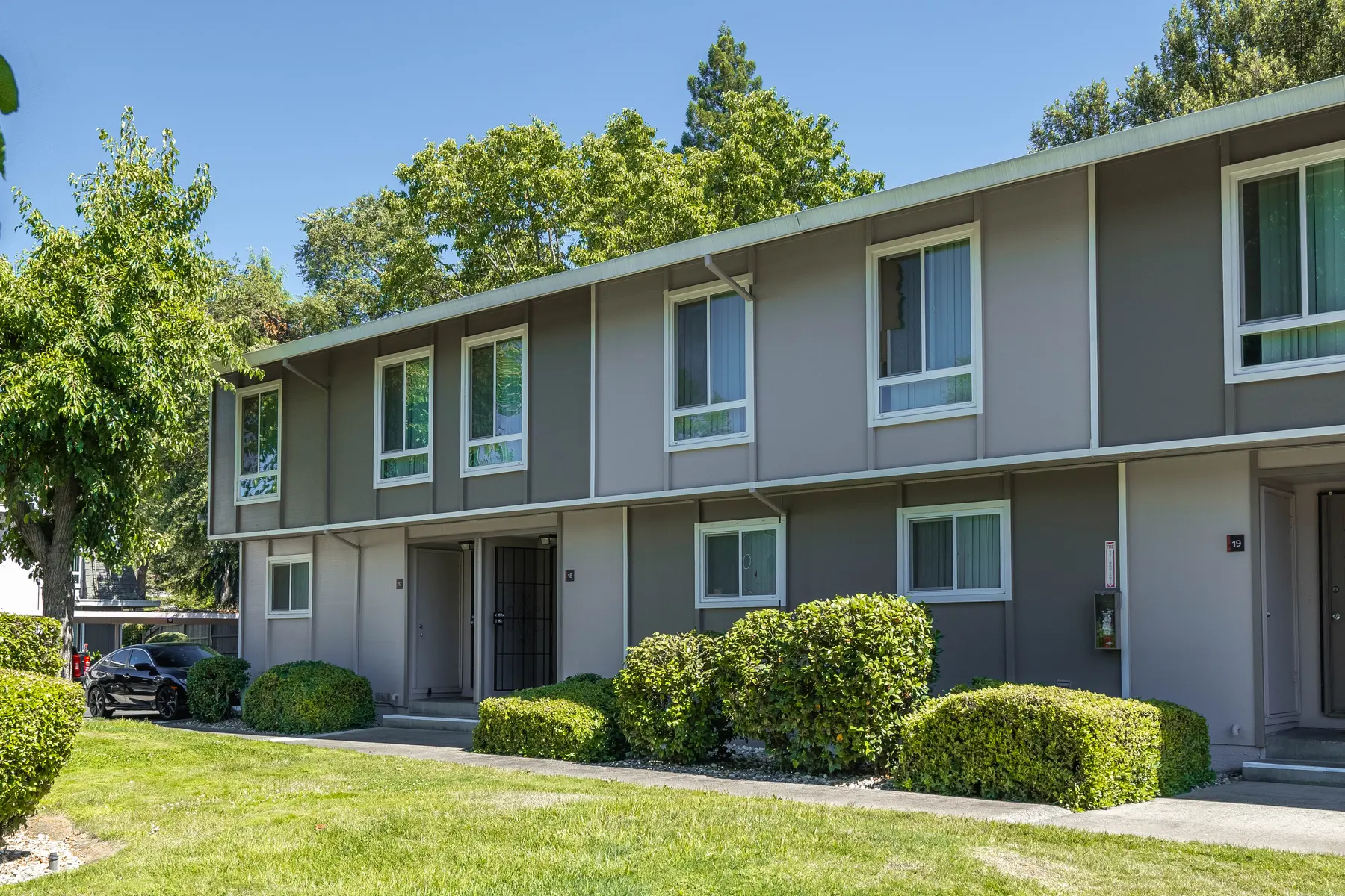 Creekside Oaks - Housing, House, Row House