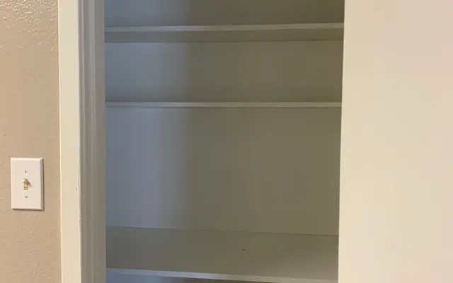 Tradewinds Apartments - Door, Closet, Cupboard