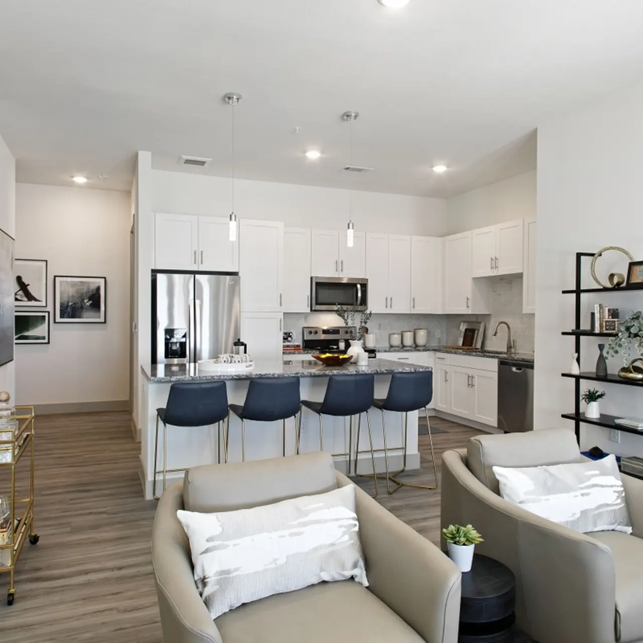 The Hangar 19 - Room