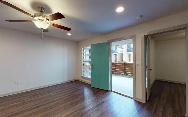 Apartments at M-Streets - Wood, Floor