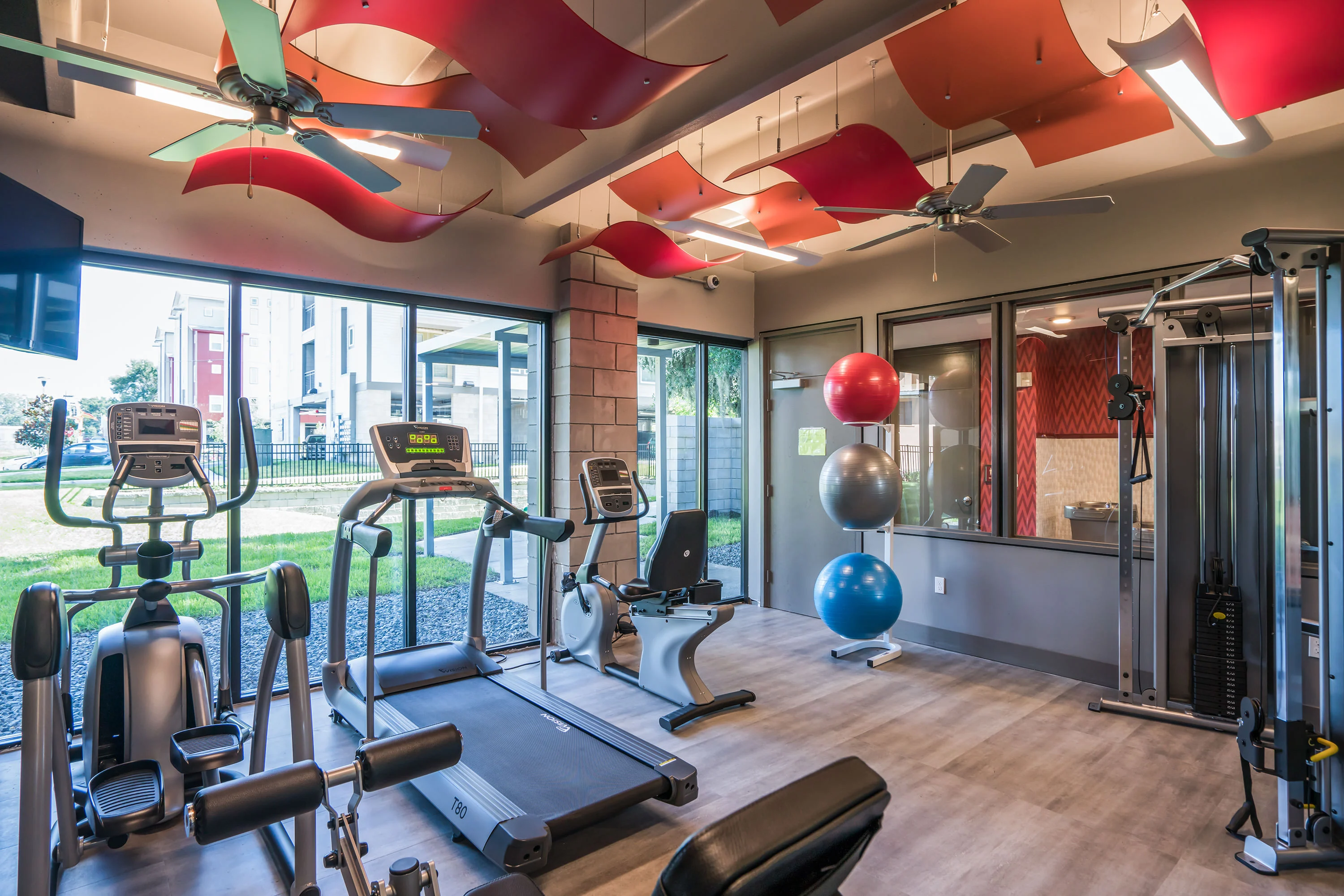 Tupelo Vue Apartments Tupelo Vue Apartments - Working Out