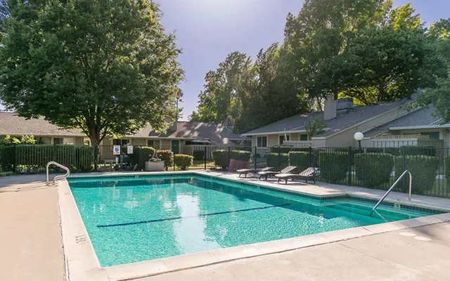 Riverbelle Park - Pool, Hotel