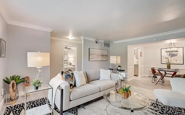 Aspen Apartments - Home Decor, Furniture, Table