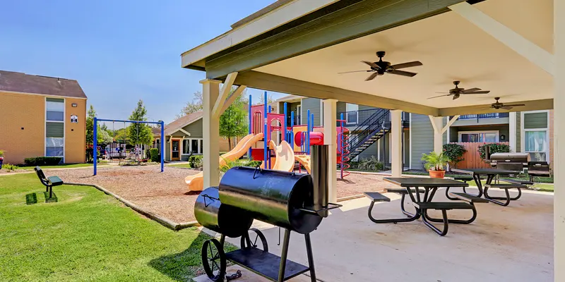 Reserve at Creekbend Apartments - Bench, Patio, BBQ station