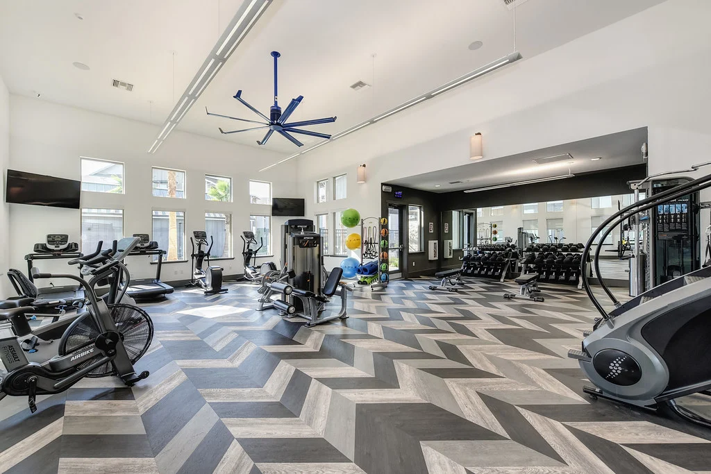 Gateway Station Gateway Station - Wheel