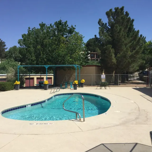 Brisa Apartments - Pool, Water