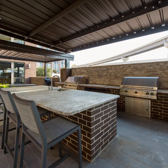 SYNC CityCentre - Grill Area