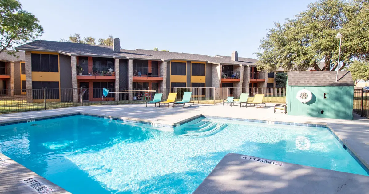 Plaza Square Apartments