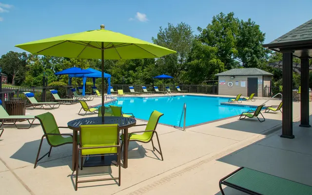 Cherry Grove Apartments Cherry Grove Apartments - Chair, Hotel