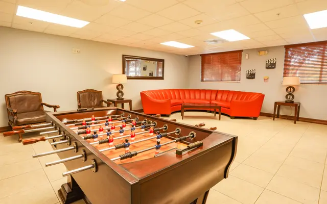 Pinnacle Square Apartments - Furniture