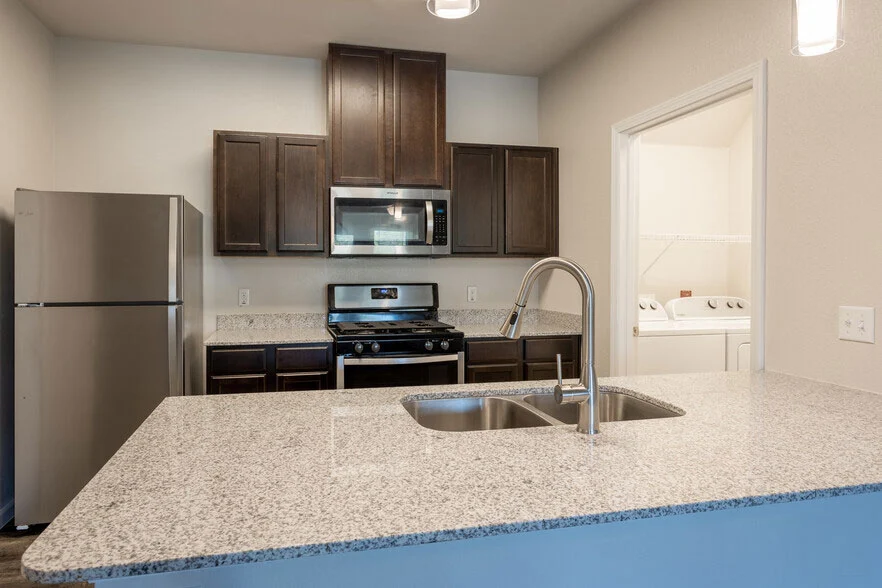 Austin Colorado Creek - Oven, Room