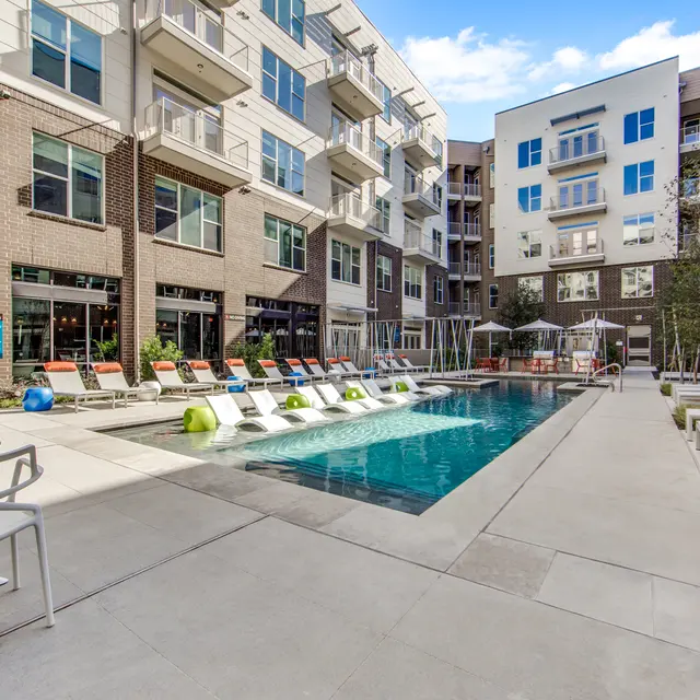 The Monarch - City, Urban