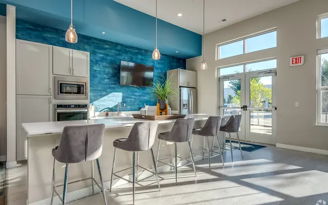 Jade-at-North-Hills (3).jpg