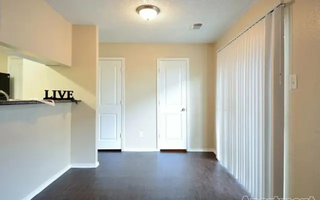 Keystone - Living Room