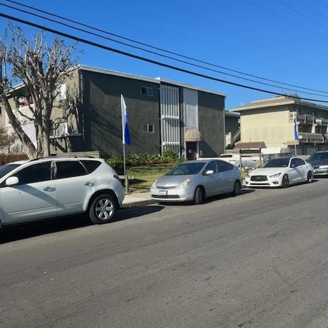 Brookstone Apartments - Car, Vehicle, Suburb