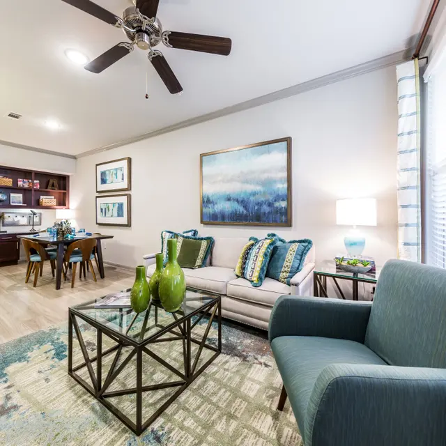 Ariza Plum Creek - Room, Couch