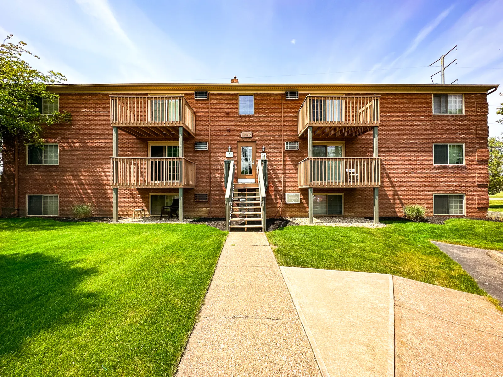 Liberty Circle - City, Grass, Urban