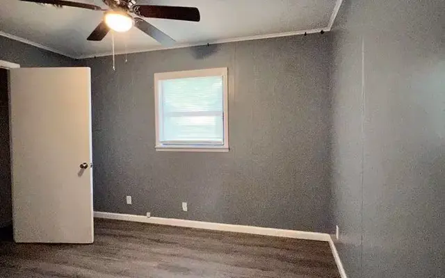 Oak Tree Apartment - Corner, Flooring, Floor