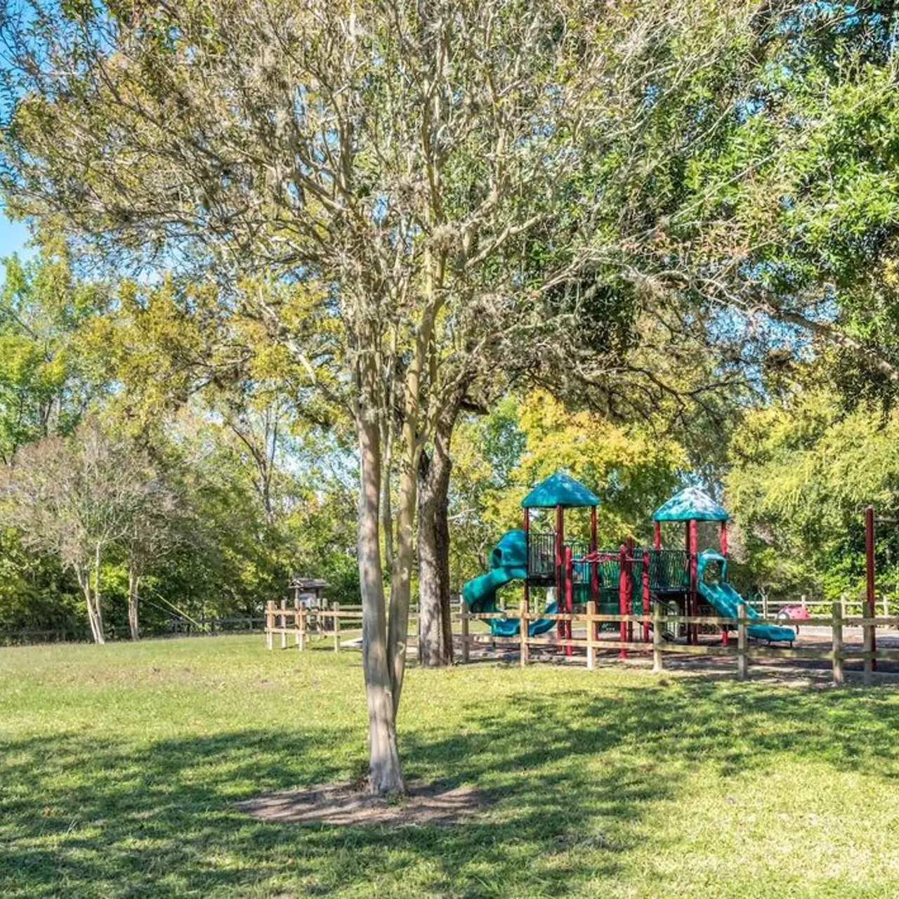 Woodway Garden Townhomes - Park, Tree, Play Area