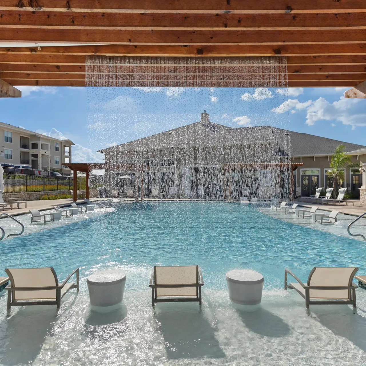 Southbrook Apartments - Pool, Hotel