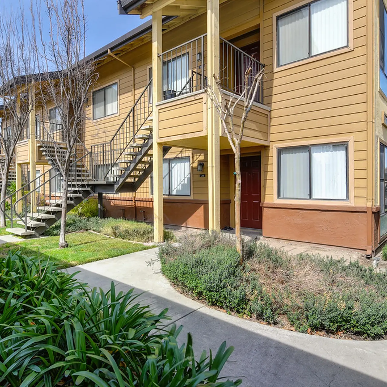 Avalon Place - Building, Urban