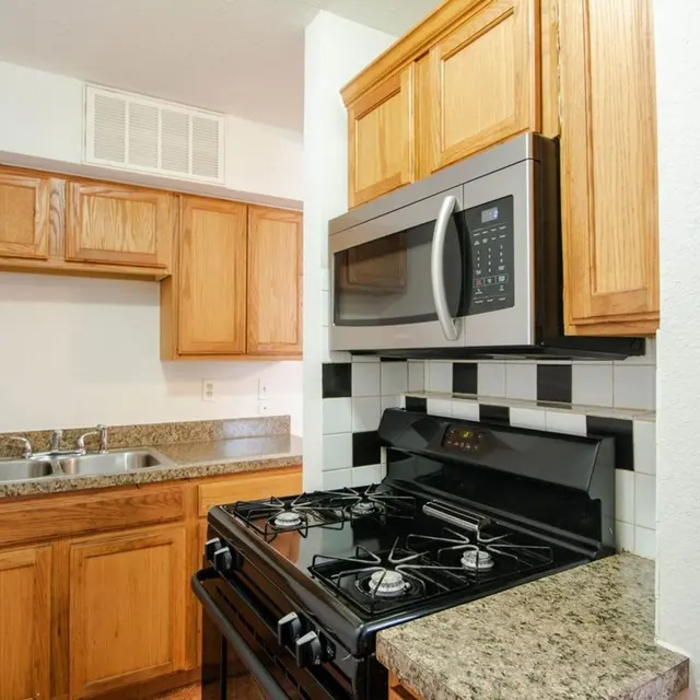 Chalet Apartments Chalet Apartments - Interior Design, Indoors, Microwave