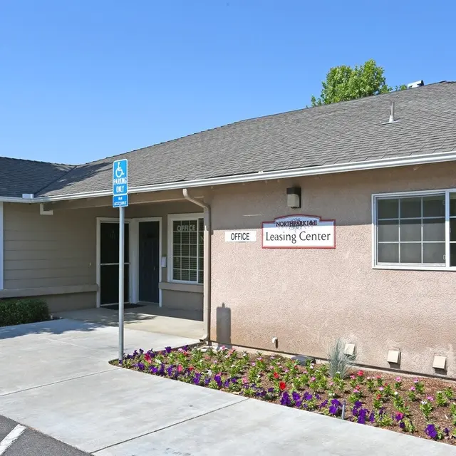 North Park I - Building, Hotel, Outdoors