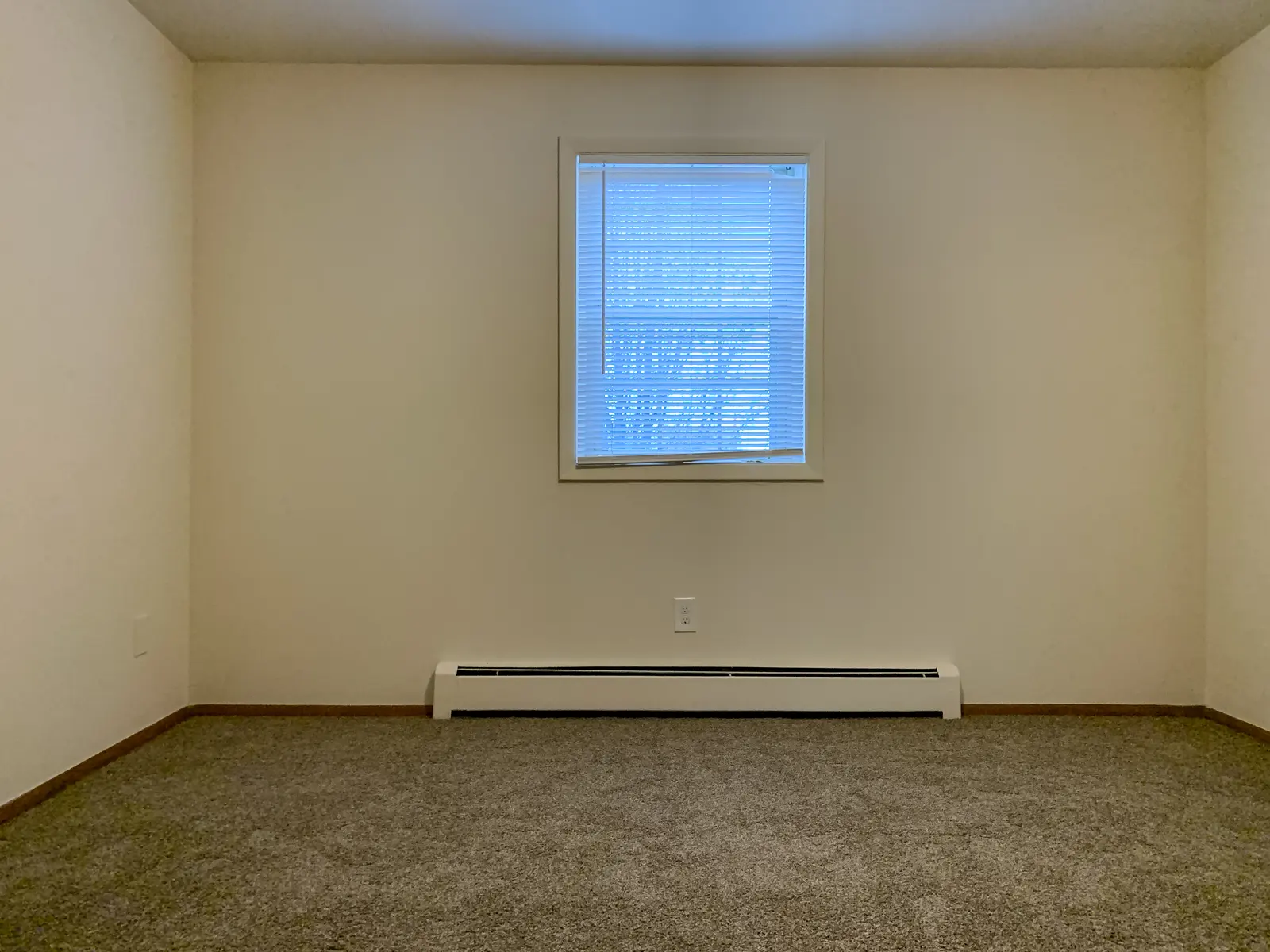 Liberty Circle - Floor, Flooring, Corner