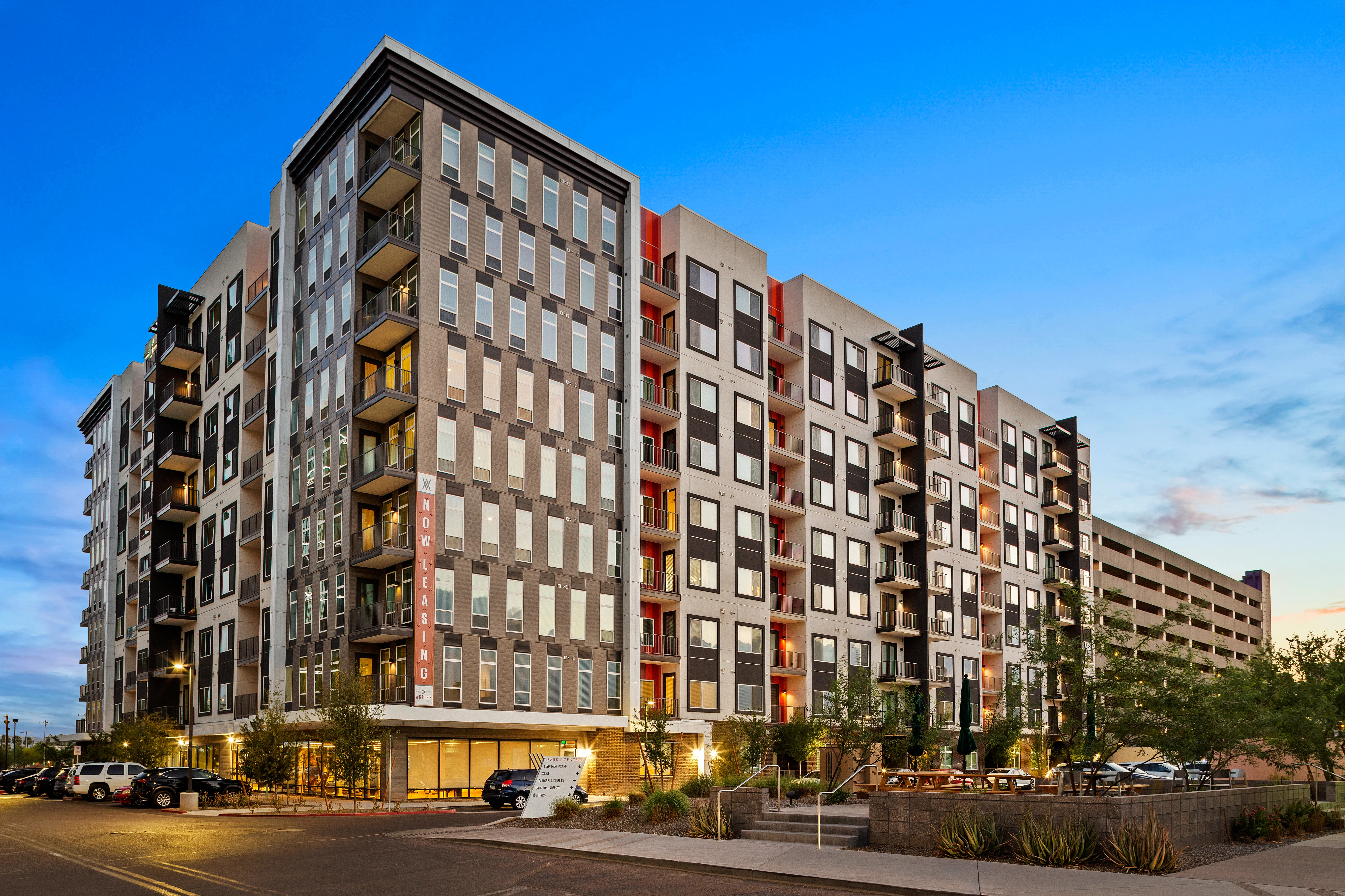 Dinerstein - City, Urban, Apartment Building