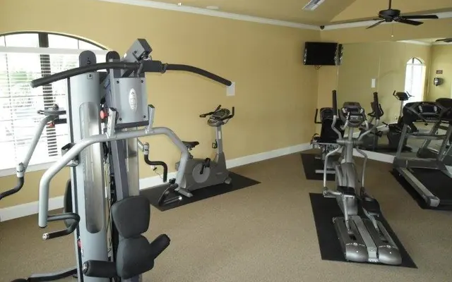 Champion Homes at Canyon Creek - Gym, Sport