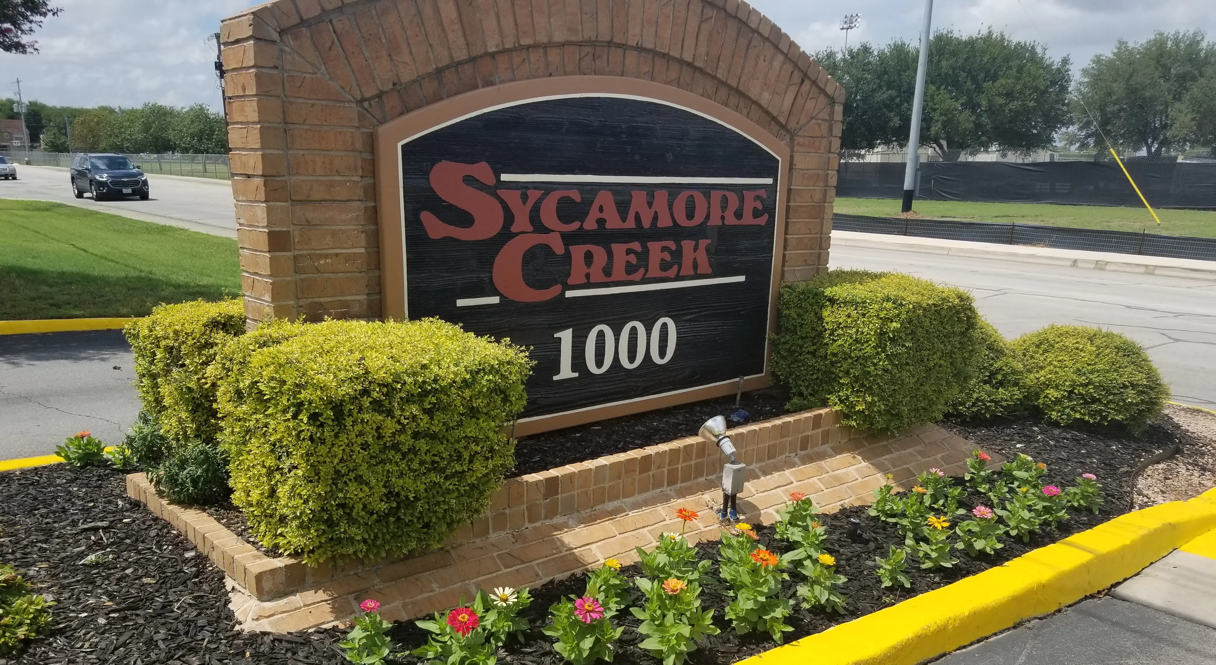 Sycamore Creek Apts - Bush