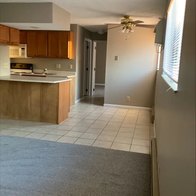 Southgate Apartments Schaeffer - Floor, Flooring, Indoors