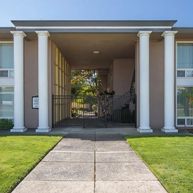 Estates at Wilhaggin - Grass