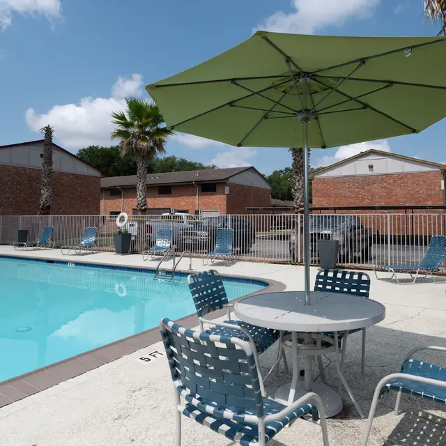 The Avenue - Pool, Housing, Patio