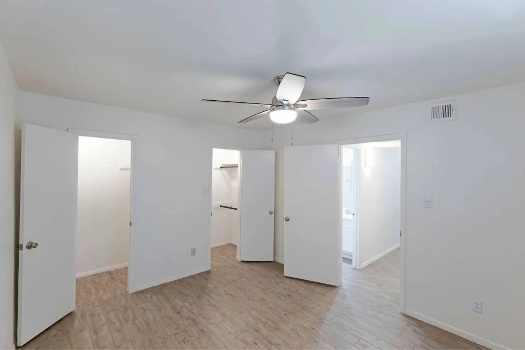 p2527061_Bridge_at_Bent_Tree_One_Bed_One_Bath9_2_FloorPlan.jpg